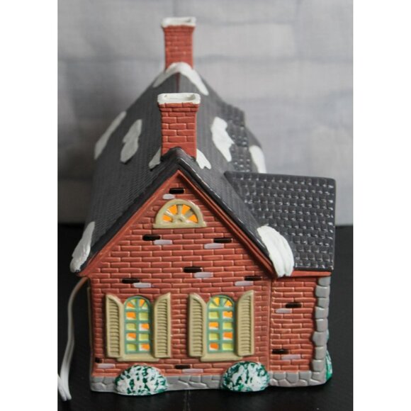 "The Original Snow Village Stonehurst House" Dept. 56 - Hand Painted Ceramic - Picture 6 of 7